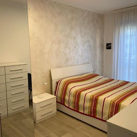 Trilocale In Zona Bocconi/Navigli Apartamento Milão Exterior foto
