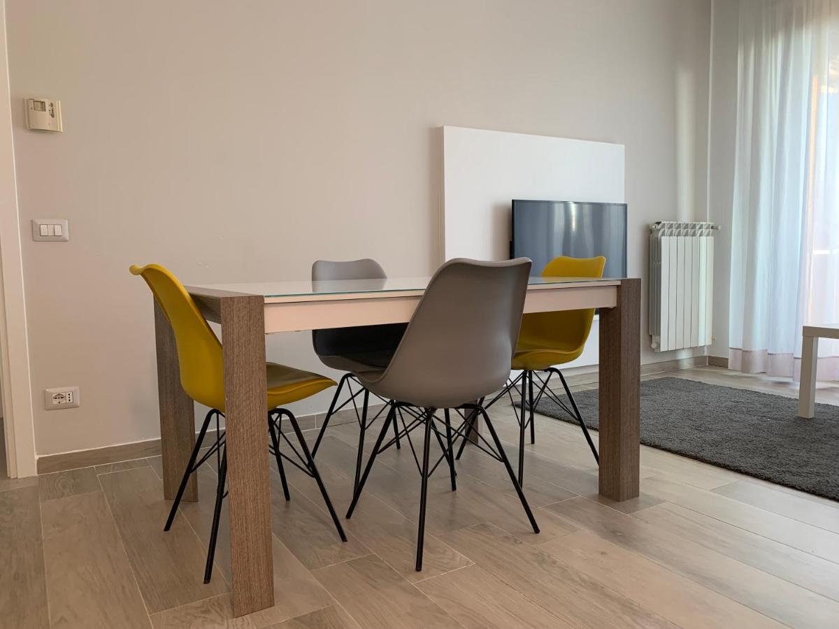 Trilocale In Zona Bocconi/Navigli Apartamento Milão Exterior foto
